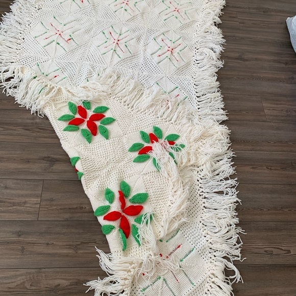 Handcrafted blanket - Picture 6 of 6